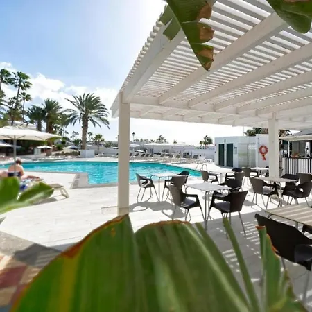 One Bedroom Garden View, Pool,near The Beach, Puerto Del Carmen Апартаменты Пуэрто дель Кармен