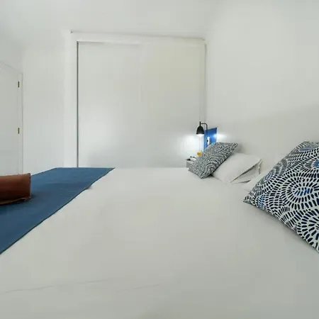 Апартаменты One Bedroom Garden View, Pool,near The Beach, Puerto Del Carmen Пуэрто дель Кармен